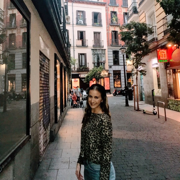 Meet your Posher, Sarah - Picture 1 of 1